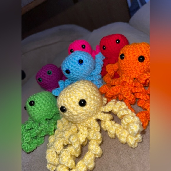 (ALL 7!) Crochet Jellyfish 🪼 - Picture 5 of 13